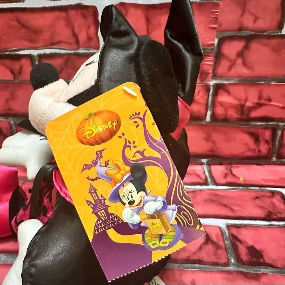 Disney Minnie Mouse Halloween witch interactive toy